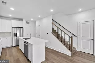 19864 Yellow Daisy Ter, Ashburn, VA 20147 - Photo 12