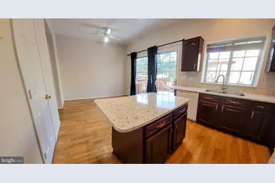 121 Paddington Way NE, Leesburg, VA 20176 - Photo 10