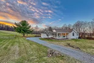 35940 Birch Hollow Ln, Purcellville, VA 20132 - Photo 1
