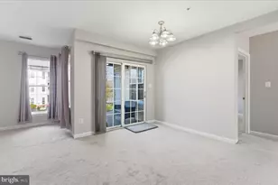 25300 Lake Mist Square, Chantilly, VA 20152 - Photo 10