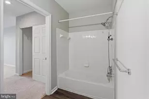 25300 Lake Mist Square, Chantilly, VA 20152 - Photo 20