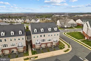 42553 Sunset Ridge Square, Ashburn, VA 20148 - Photo 1