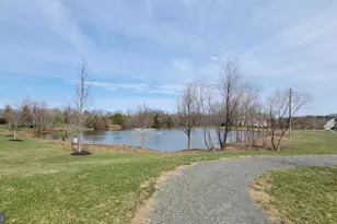 26760 Crusher Dr, Chantilly, VA 20152 - Photo 96