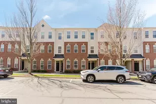 19451 Promenade Dr, Leesburg, VA 20176 - Photo 2