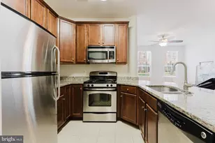 19451 Promenade Dr, Leesburg, VA 20176 - Photo 6