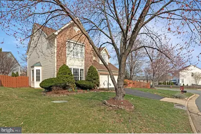 42946 Gotham Way, Ashburn, VA 20147 - Photo 2