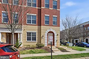 19416 Coppermine Sq, Leesburg, VA 20176 - Photo 2