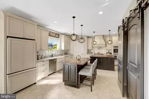 36169 Silcott Meadow Pl, Purcellville, VA 20132 - Photo 10