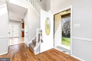 36 Aldridge Ct, Sterling, VA 20165 - Photo 4