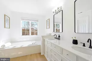 43213 Wayside Cir, Ashburn, VA 20147 - Photo 38