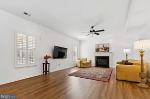 42921 Spyder Pl, Chantilly, VA 20152 - Photo 6