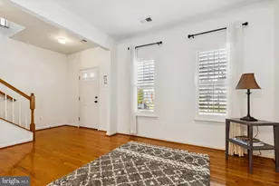 42921 Spyder Pl, Chantilly, VA 20152 - Photo 8