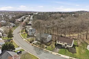 206 Cardinal Glen Cir, Sterling, VA 20164 - Photo 32