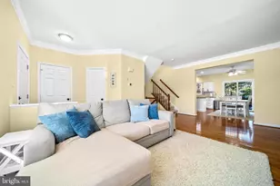 46842 Lawnes Creek Terrace, Sterling, VA 20165 - Photo 10