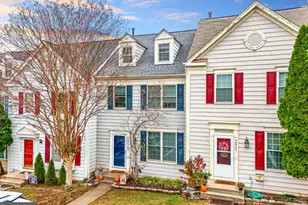 46842 Lawnes Creek Terrace, Sterling, VA 20165 - Photo 2