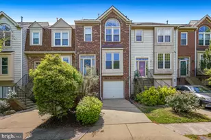 46934 Trumpet Cir, Sterling, VA 20164 - Photo 2