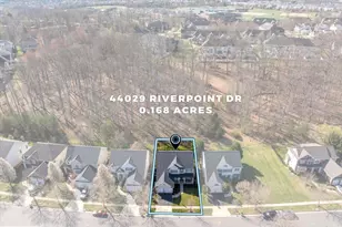 44029 Riverpoint Dr, Leesburg, VA 20176 - Photo 4