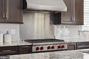 44029 Riverpoint Dr, Leesburg, VA 20176 - Photo 32