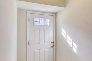 22887 Lacey Oak Terrace, Sterling, VA 20166 - Photo 2