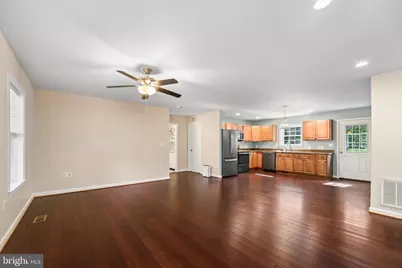13 S Hughes Street, Hamilton, VA 20158 - Photo 6