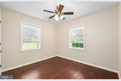13 S Hughes Street, Hamilton, VA 20158 - Photo 12