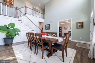 25766 Forerunner Ln, Aldie, VA 20105 - Photo 4