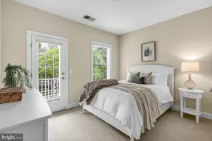 41004 Indigo Pl, Leesburg, VA 20175 - Photo 36