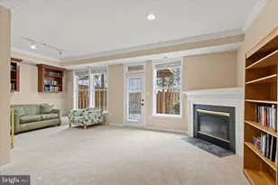 20660 Muddy Harbour Square, Sterling, VA 20165 - Photo 34