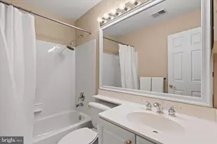 20660 Muddy Harbour Square, Sterling, VA 20165 - Photo 30