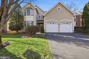 19829 Bethpage Ct, Ashburn, VA 20147 - Photo 2