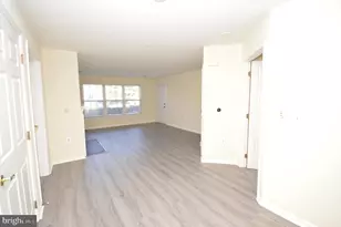 625 Constellation Square SE, Leesburg, VA 20175 - Photo 6