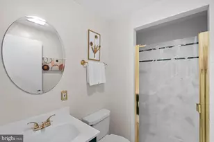 27 Haxall Ct, Sterling, VA 20165 - Photo 30