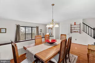 27 Haxall Ct, Sterling, VA 20165 - Photo 12