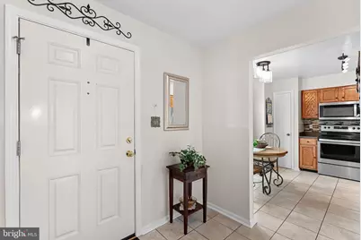 27 Haxall Court, Sterling, VA 20165 - Photo 4