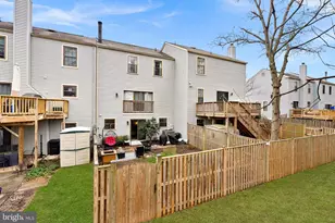 27 Haxall Ct, Sterling, VA 20165 - Photo 38