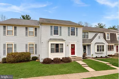 27 Haxall Court, Sterling, VA 20165 - Photo 2