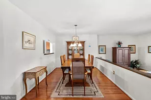 27 Haxall Ct, Sterling, VA 20165 - Photo 6