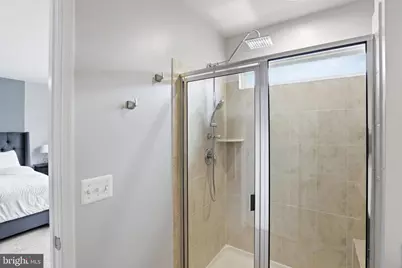 25349 Wakestone Park Terrace, Chantilly, VA 20152 - Photo 24