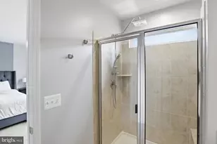 25349 Wakestone Park Terrace, Chantilly, VA 20152 - Photo 24