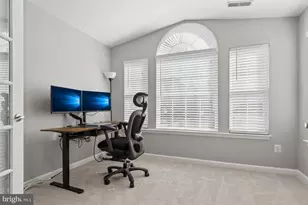 25462 Upper Clubhouse Dr, Chantilly, VA 20152 - Photo 16