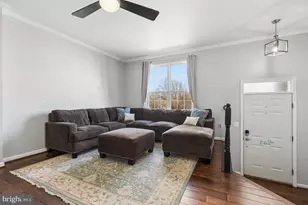 25462 Upper Clubhouse Dr, Chantilly, VA 20152 - Photo 10