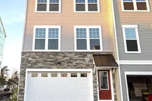 42508 Invergordon Terrance, Sterling, VA 20166 - Photo 2