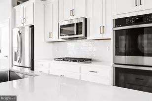 42508 Invergordon Terrance, Sterling, VA 20166 - Photo 12