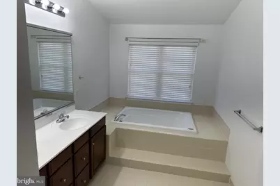 25861 Kirkwood Square, Chantilly, VA 20152 - Photo 22