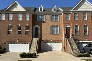 25861 Kirkwood Square, Chantilly, VA 20152 - Photo 1