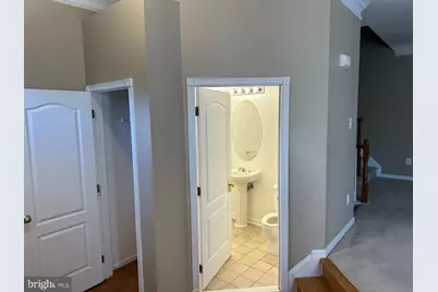 25861 Kirkwood Square, Chantilly, VA 20152 - Photo 6