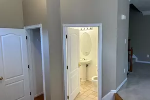 25861 Kirkwood Square, Chantilly, VA 20152 - Photo 6