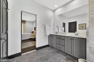 23132 Brooksbank Square, Brambleton, VA 20148 - Photo 48