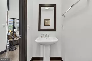 23132 Brooksbank Square, Brambleton, VA 20148 - Photo 32