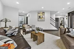 23132 Brooksbank Square, Brambleton, VA 20148 - Photo 12